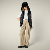 Gilet donna reversibile Nives in pelliccia animal free nero | Save The Duck
