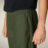 Pantaloni uomo Michael verde bosco - Smartleisure Uomo | Save The Duck