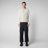 Man's quilted gilet Adam in rainy beige - New In Man | Save The Duck