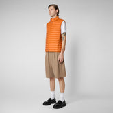 Man's quilted gilet Adam in amber orange - New season's heroes | Save The Duck