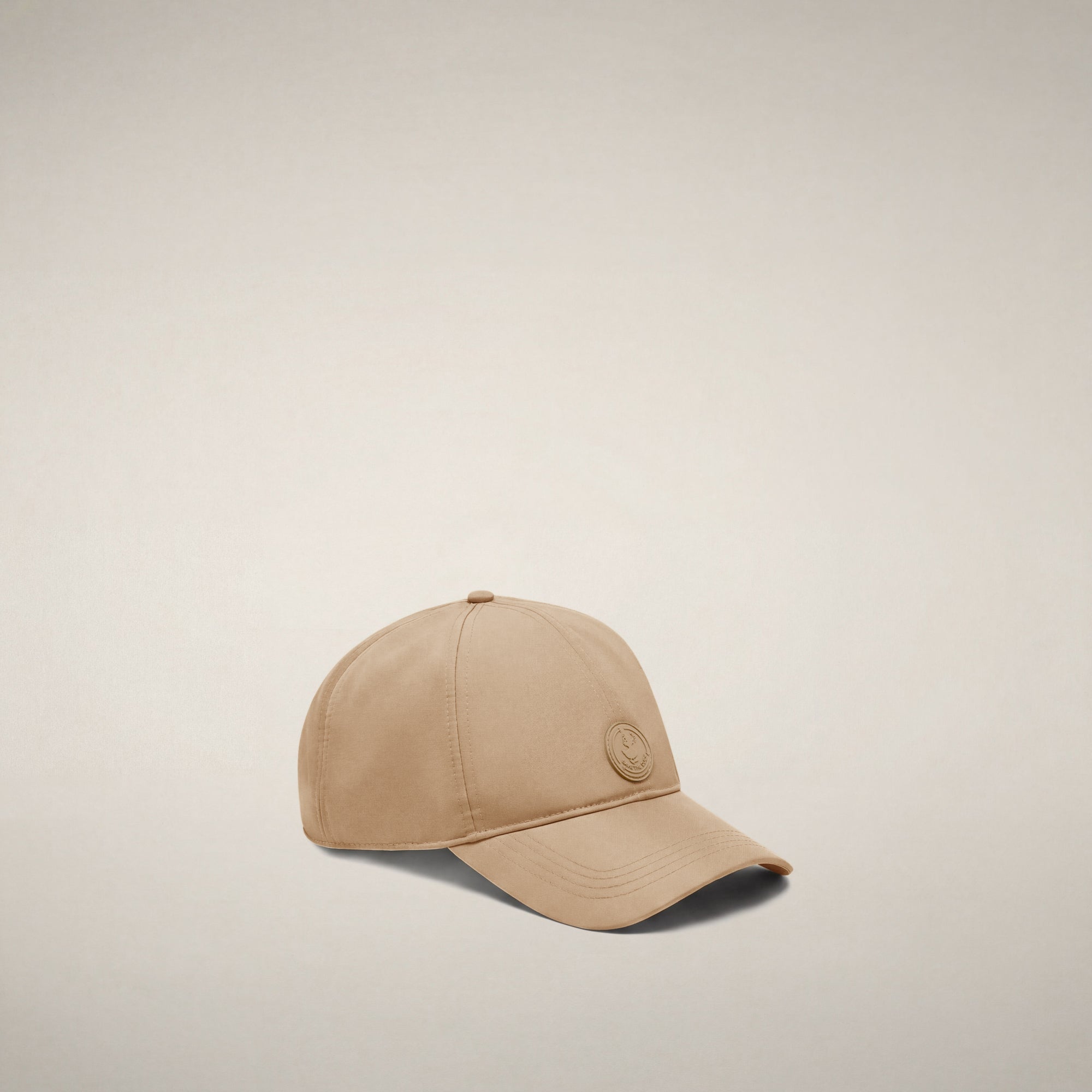 Accessories: hats, backpacks and more