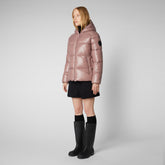 Woman's animal free hooded puffer jacket Lois in withered rose - Shiny selection | Save The Duck
