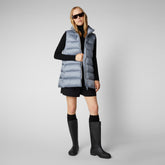 Woman's quilted gilet Coral in blue fog | Save The Duck