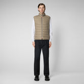 Man's quilted gilet Adam in elephant grey - New In Man | Save The Duck